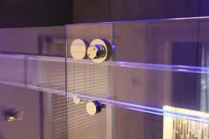 glass doors silver hinges