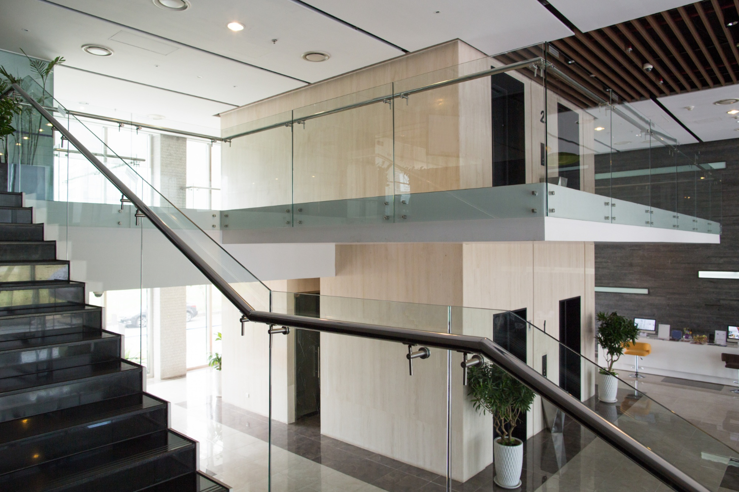 Commercial Glass St. Petersburg, FL